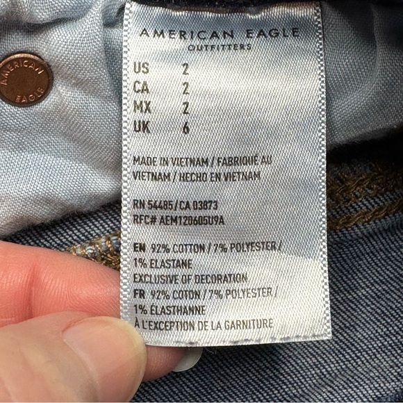 American Eagle Outfitters Midi Blue Jean Shorts Distressed Mid-Blue Wash size 2 - Picture 6 of 9